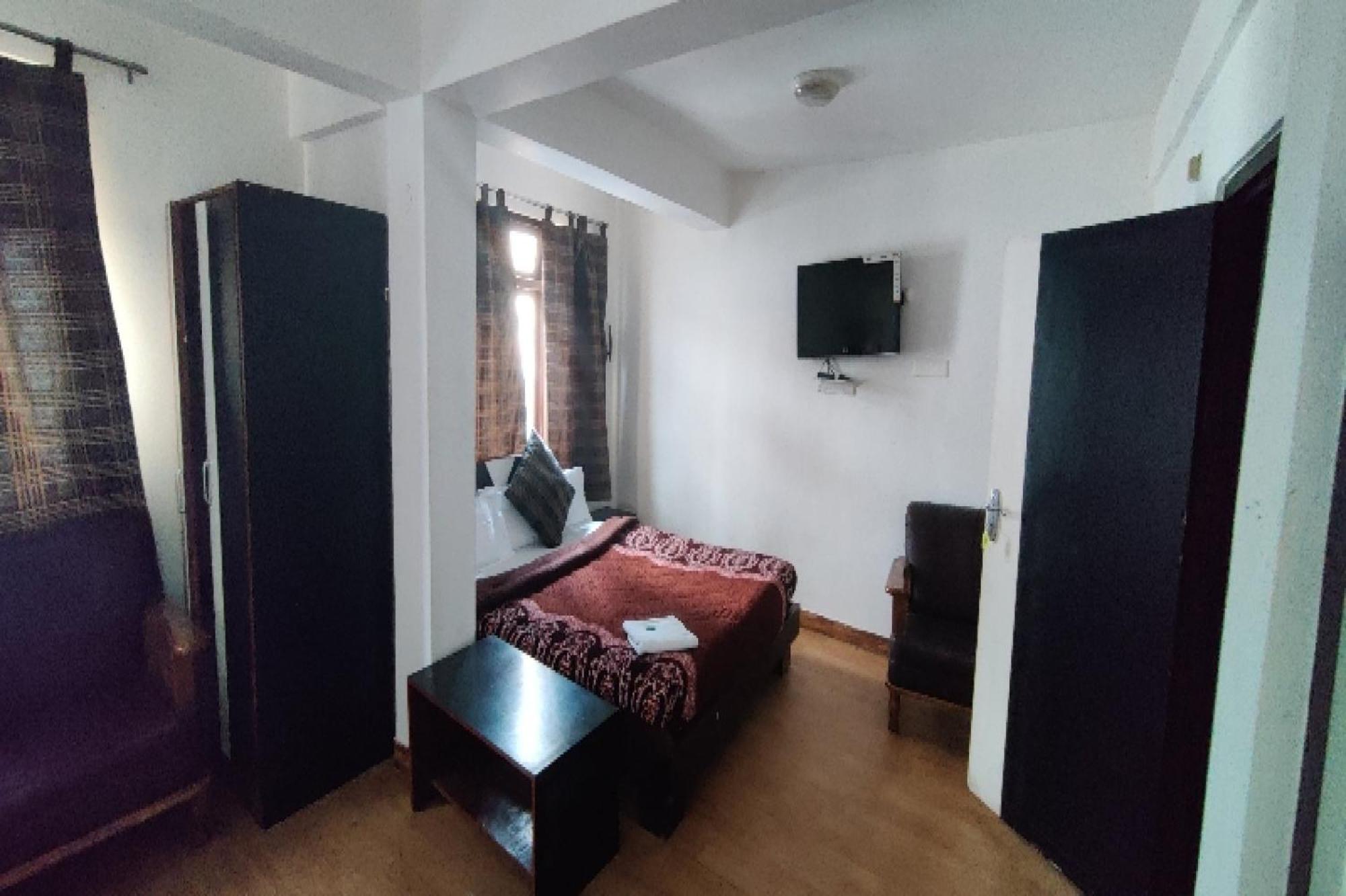 Capital O 8272 Hotel Pratigya Residency กังต็อก ภายนอก รูปภาพ