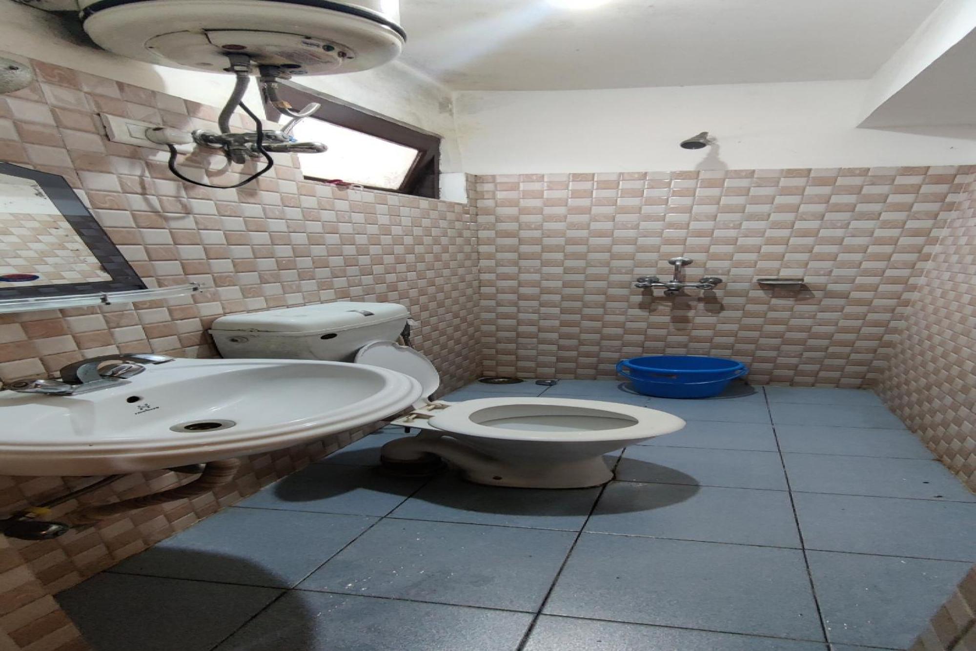 Capital O 8272 Hotel Pratigya Residency กังต็อก ภายนอก รูปภาพ